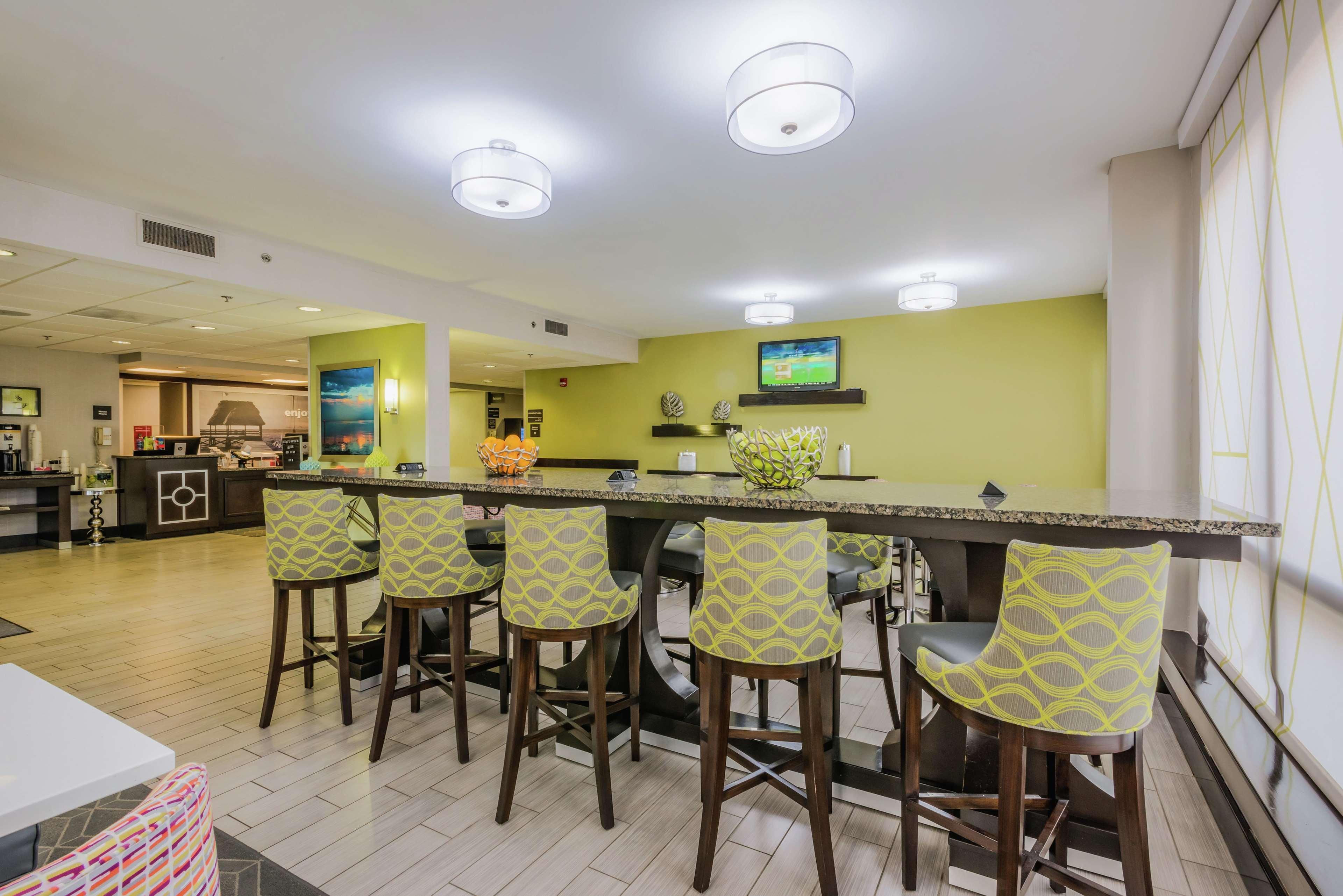 Hampton Inn Tampa International Airport/Westshore Kültér fotó